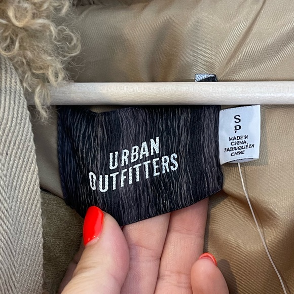Urban Outfitters Casey Oversized Sherpa Fur Hooded Zip-Up Teddy Jacket size S - Picture 11 of 14